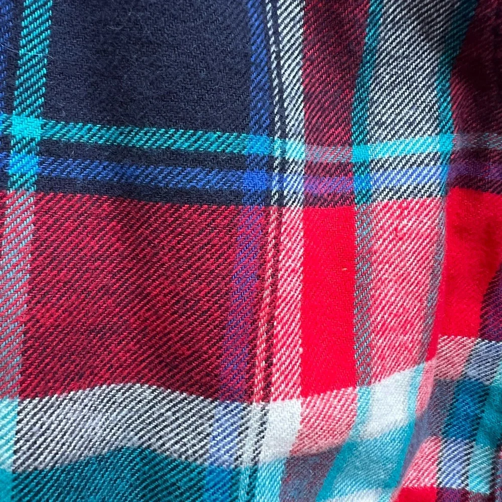 GYMBOREE red white and blue plaid button down long sleeve shirt Boys 5-6